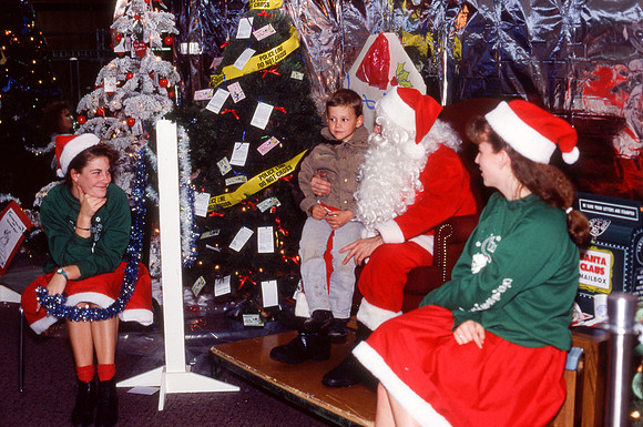 Christmas Tree Lane, 1990