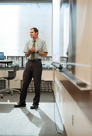 Jody Swenson teaches a class in the new Science and Techonolgy Center.