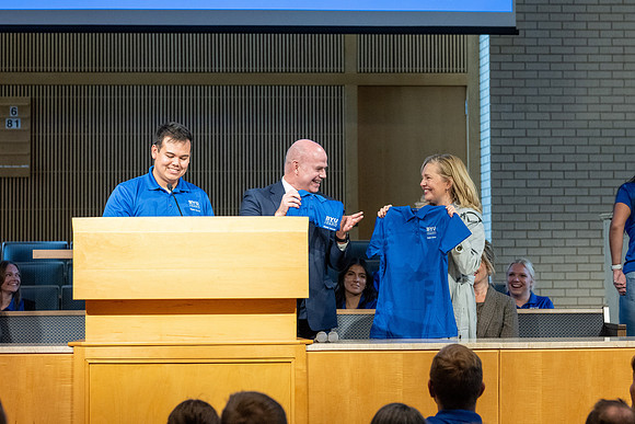 President and Sister Meredith with student volunteers and mentors who help with Get Connected, New Student Orientation.