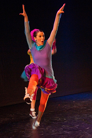 Students perform in dress rehearsal of Extravadance dance performance- Jul 2010