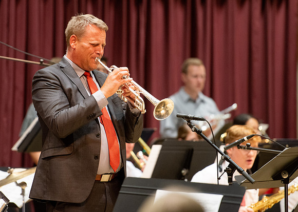 Performance of the jazz group at the Snow Building.