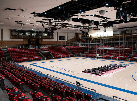 Construction in the BYUI Hart building main gym, locker rooms, and racquetball courts.