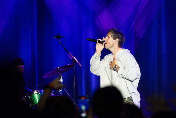 Jake Scott preforms at BYU-Idaho.