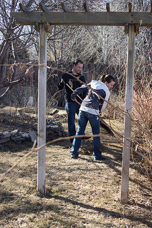 Students from the BYU-Idaho YSA 6th ward doing service.