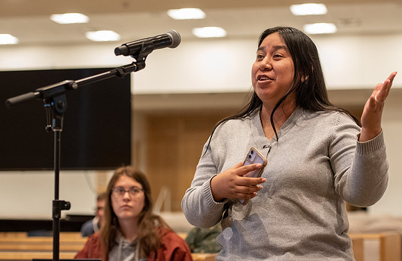 Stacy Taniguchi speaks to students about Choosing to Strive at the Taylor Chapel.