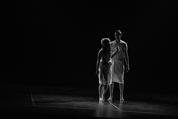 In this semester’s production of Extravadance the audience got a peek into the mind of a performer, and how dancers function during a performance. Dancers always laugh because they know the real show
