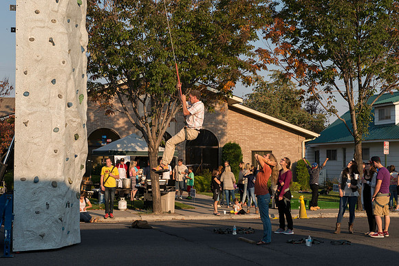 Beehive Credit Union welcomes BYU-Idaho students back for a new semester with free hotdogs and fun.