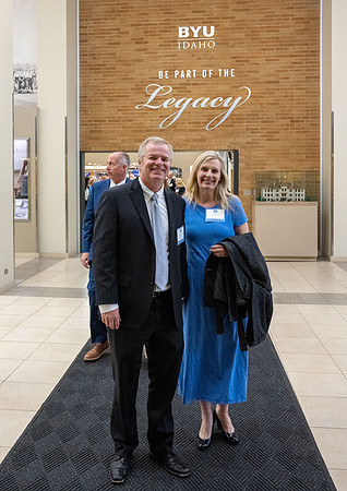 President's Club members enjoy an evening of socializing, musical entertainment and wonderful food in the Manwaring Center Ballroom.