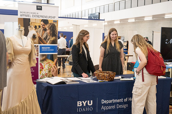 Majors & Societies Fair - May 2024