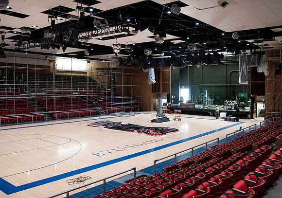 Construction in the BYUI Hart building main gym, locker rooms, and racquetball courts.