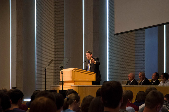 John Butler speaks at University Forum about working hard to achieve goals.