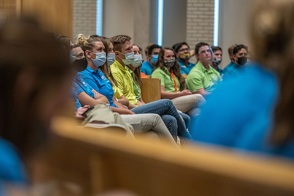 New student mentors participate in training before Get Connected starts.