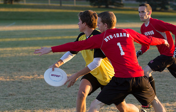 Teams compete during an Ultimate Frisbee game.