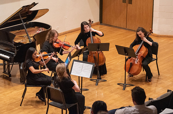 Students of Sue Neimoyer and R. Michael Wahlquist performed at the Snow Recital Hall.