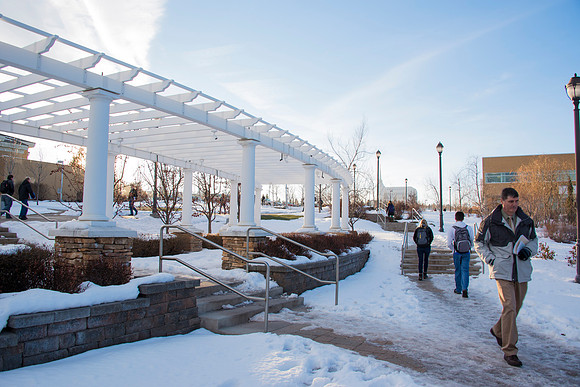Student's on Campus and Campus Scenery from the first week of Winter Semester.