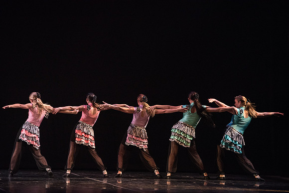 In this semester’s production of Extravadance the audience got a peek into the mind of a performer, and how dancers function during a performance. Dancers always laugh because they know the real show