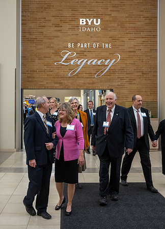 President's Club members enjoy an evening of socializing, musical entertainment and wonderful food in the Manwaring Center Ballroom.