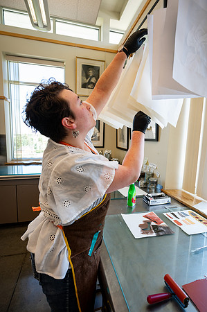 Students working in Printmaking 2 in the Spori Building.