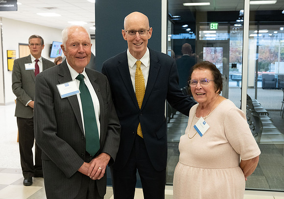 President's Club members enjoy an evening of socializing, musical entertainment and wonderful food in the Manwaring Center Ballroom.