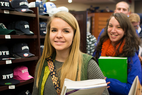 Students on Campus during the first week of Winter Semester
