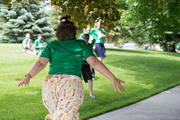 This year's Temple to Temple relay attracted over 400 participants.
