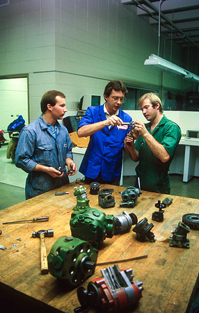 Manufacturing Technology students in the lab. July 1988.