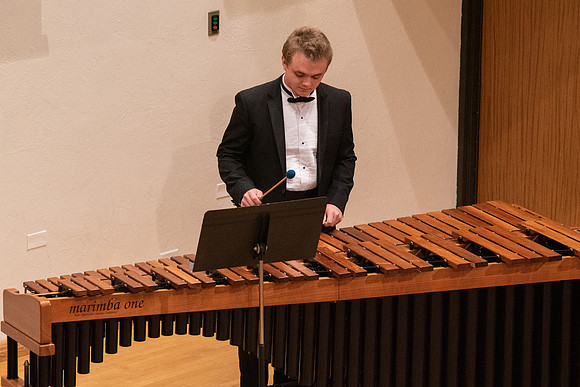Students of Sue Neimoyer and R. Michael Wahlquist performed at the Snow Recital Hall.