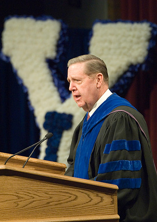Dec 2006 BYU-Idaho Graduation Elder Holland
