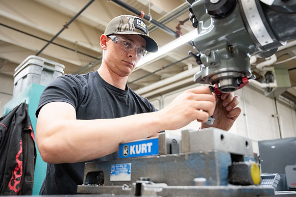 Students working in the metal lab.
