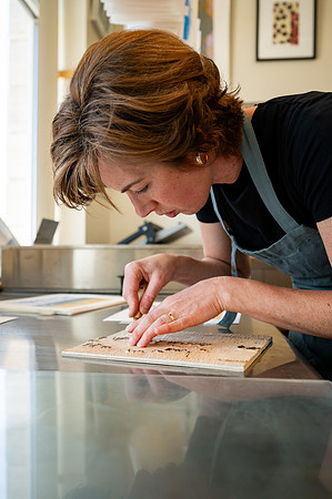 Students working in Printmaking 2 in the Spori Building.