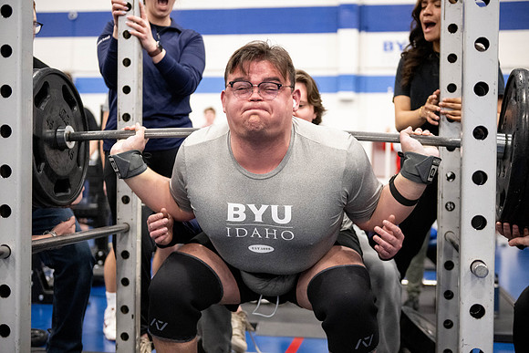 Mens and womens powerlifting competition - Mar 2025