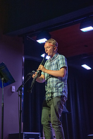 New student talent show - Apr 2022