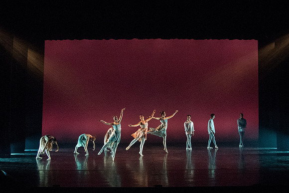 Department of Theatre and Dance showcase the power of art through this semester’s Extravadance theme, “Art Embodied.” Using famous works of art as their inspiration, t­­he dancers express various art