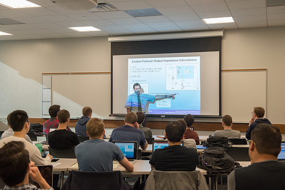 Jody Swenson teaches a class in the new Science and Techonolgy Center.