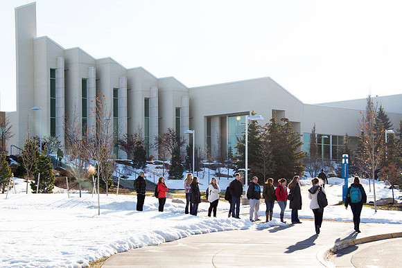 Student's on Campus and Campus Scenery from the first week of Winter Semester.