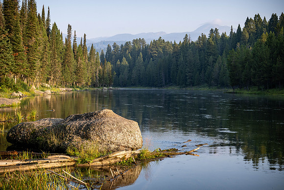 Photo excursion, hike along the river to Coffee Pot rapids.