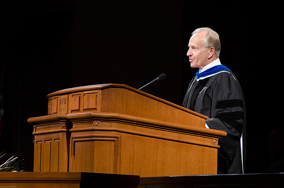 Elder W. Craig Zwick, of the First Quorum of the Seventy, speaks to graduates at the Fall Graduation Commencement Ceremony.