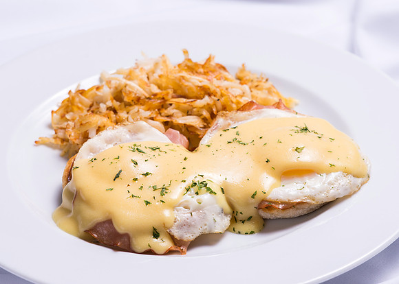 Food Service Catering Menu item. Eggs Benedict with hashbrowns