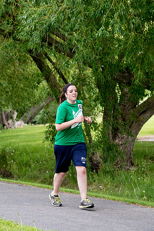 This year's Temple to Temple relay attracted over 400 participants.