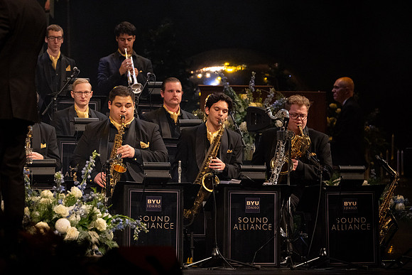 Laura Osnes performs during the Christmas concert with BYUI Student music programs.