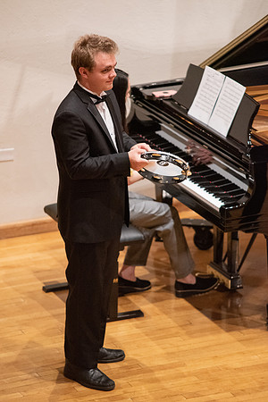 Students of Sue Neimoyer and R. Michael Wahlquist performed at the Snow Recital Hall.